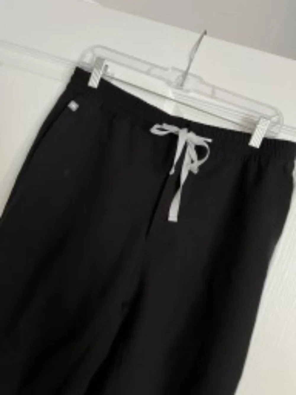 Figs Cairo Black Cargo Men's Scrub Pants Small